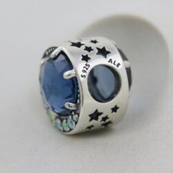Pandora sparkling dark blue charm - Picture 2 of 4